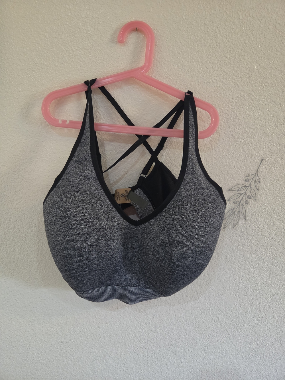 Victoria's Secret Strappy Back Sports Bra Large DD